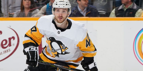 Adam Johnson, entinen Pittsburgh Penguinsin pelaaja, menehtyy 29-vuotiaana onnettomuuden jälkeen