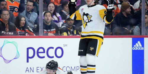 Pittsburgh Penguins voittaa Philadelphia Flyersin kotonaan, kaventaa eroa