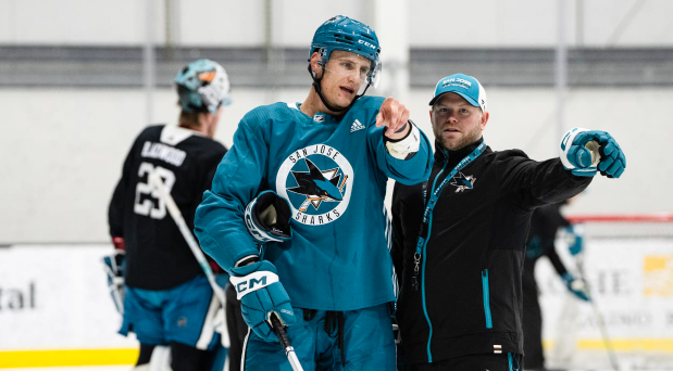 San Jose Sharks allekirjoittaa Joey Keanen ja Aaron Dellin